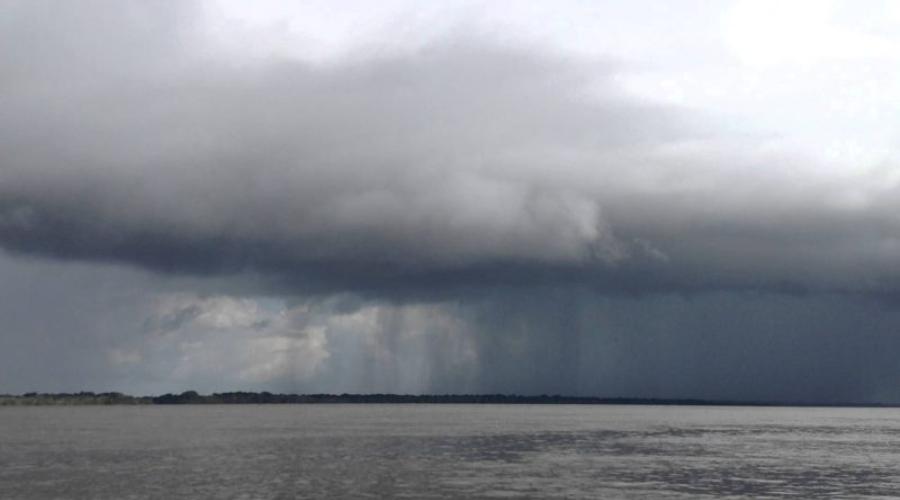 Defesa Civil emite alerta para chuvas torrenciais entre 10 e 11 de outubro no Amazonas