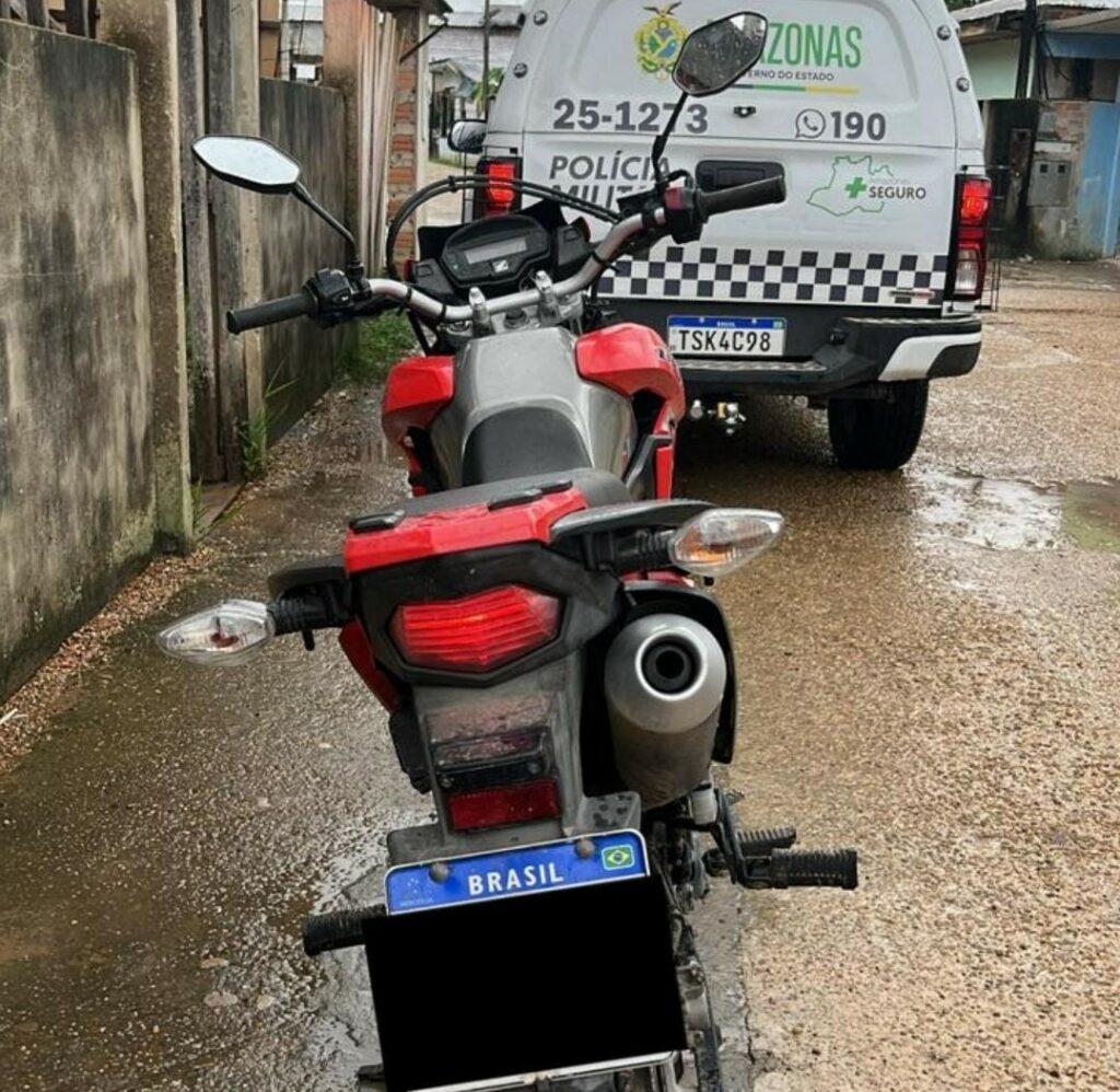 Jutaí: Com auxílio do Paredão, PMAM recupera moto com restrição de roubo