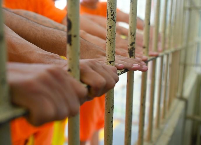 MPAM pede medida urgente para reduzir superlotação em delegacia do interior