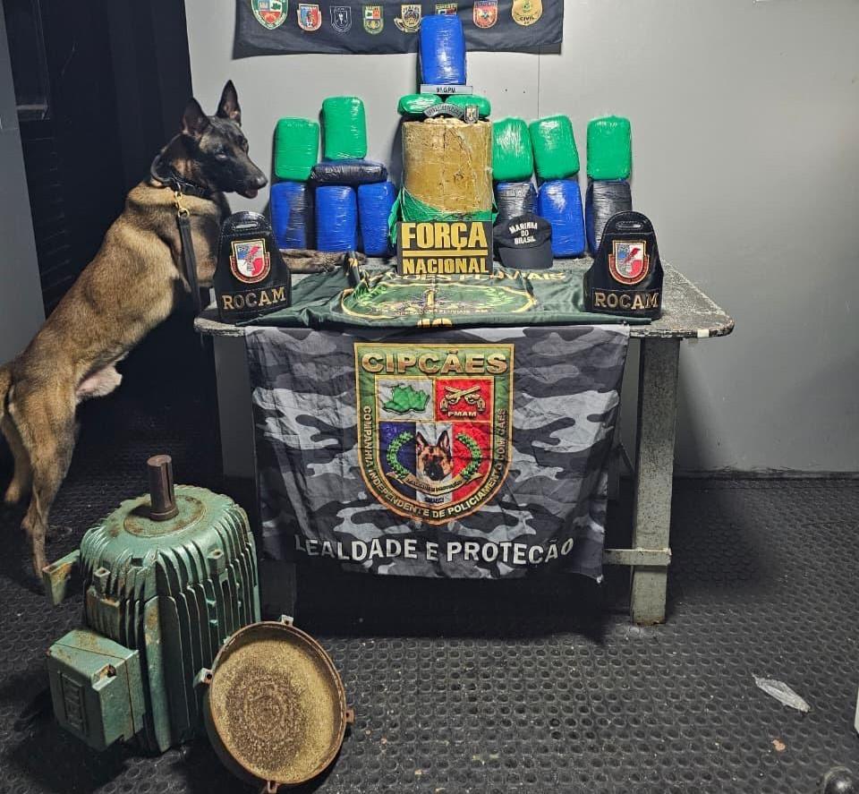 PM apreende 60 quilos de cocaína escondidos em motor elétrico e caixas de som na Base Arpão 2