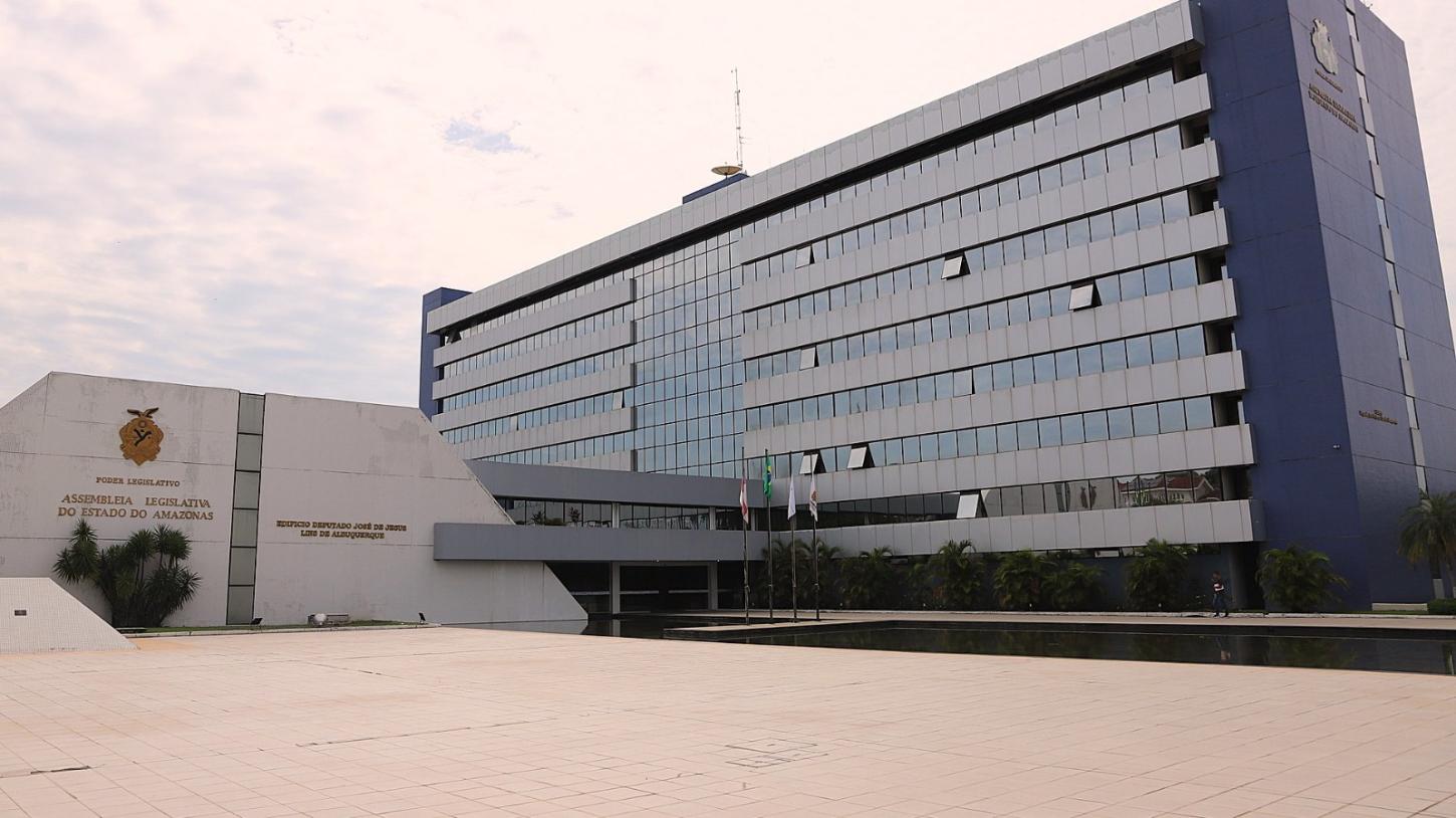 DISPUTA PELO GOVERNO PEGA FOGO: 5 NA BRIGA E 2 PODEM CAIR FORA!