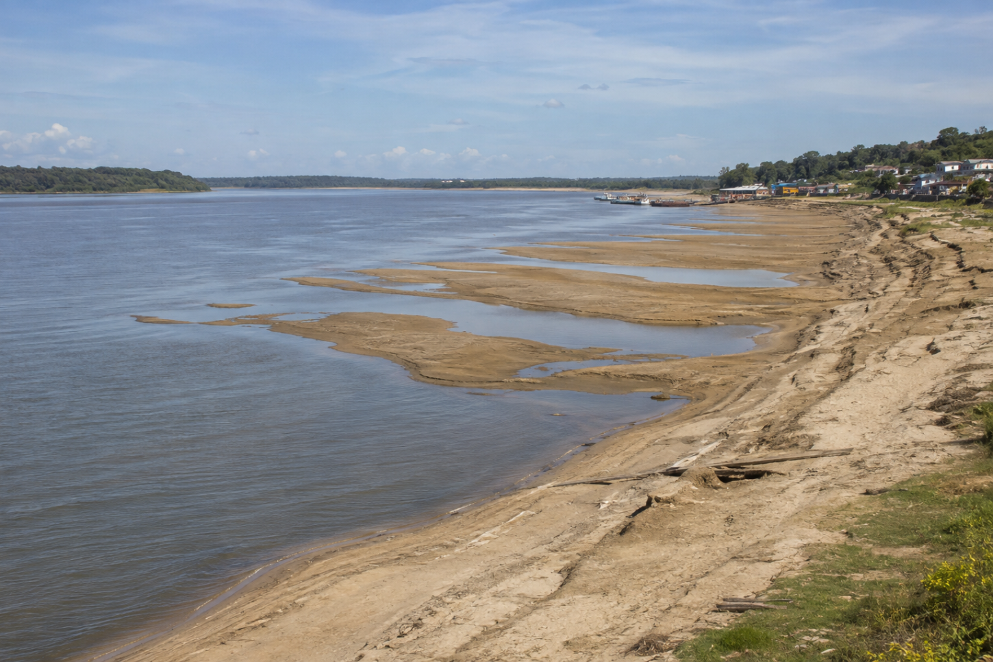 Vazante avança no Amazonas e acende alerta para impactos no Solimões nas próximas semanas