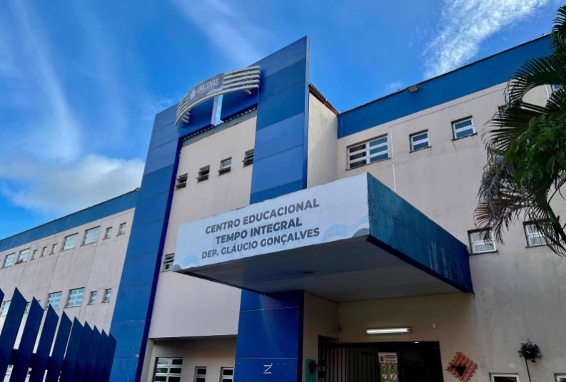 Falta de merenda provoca protesto em Parintins e denúncias atingem outras escolas do Amazonas