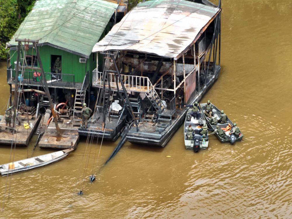 MPF VAI À JUSTIÇA PARA QUE A MARINHA RASTREIE DRAGAS NOS RIOS DA AMAZÔNIA