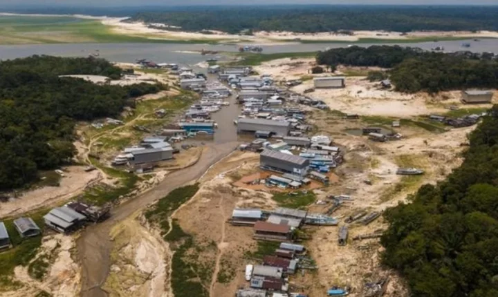 Amazonas se prepara para possível seca severa, mas vazante no Rio Solimões ainda segue dentro do esperado