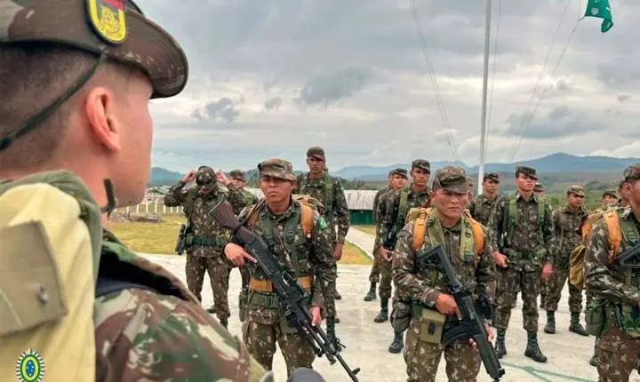 Exército monitora denúncia de homens armados em terra indígena após relatos de invasão na fronteira do Amazonas