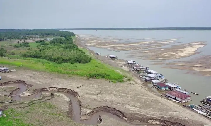 Solimões ainda vai baixar mais? Outubro entra no período decisivo da vazante no Amazonas